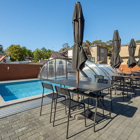 Pod Winogronem - Apartamenty Z Basenem I Wyzywieniem Побєрово Екстер'єр фото